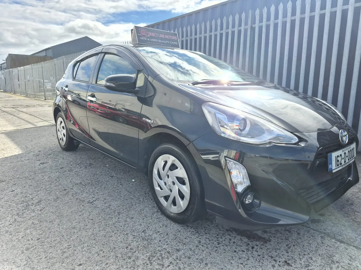 Toyota Aqua Hatchback, Petrol Hybrid, 2016, Black