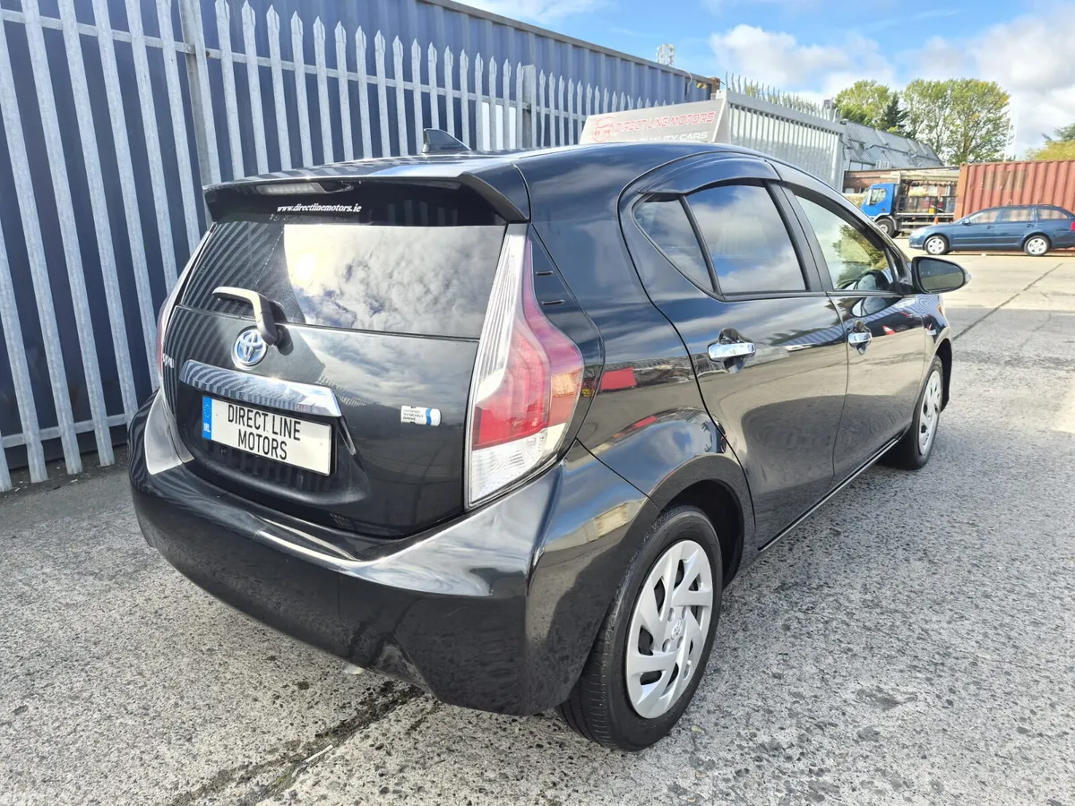 Toyota Aqua Hatchback, Petrol Hybrid, 2016, Black
