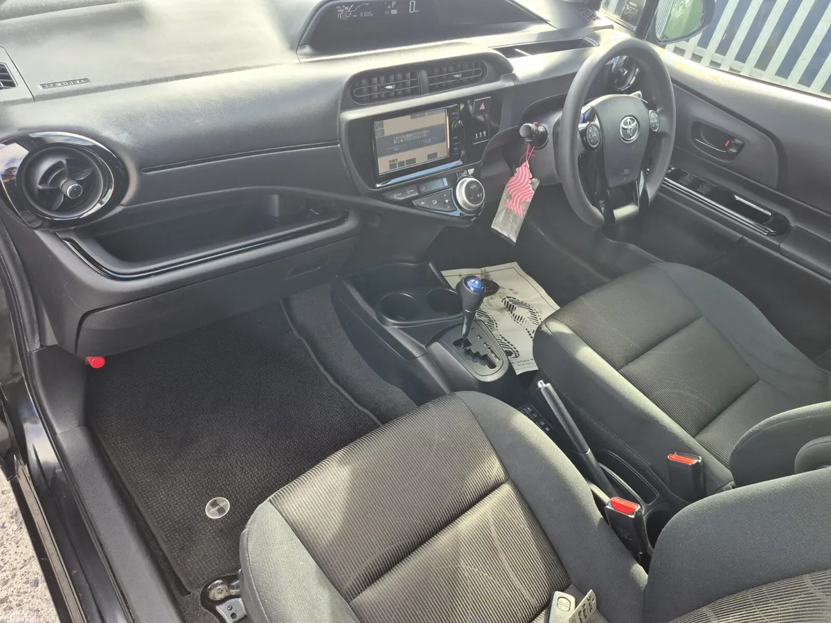 Toyota Aqua Hatchback, Petrol Hybrid, 2016, Black