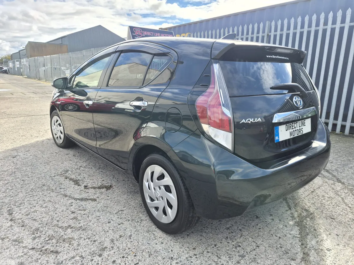 Toyota Aqua Hatchback, Petrol Hybrid, 2016, Black