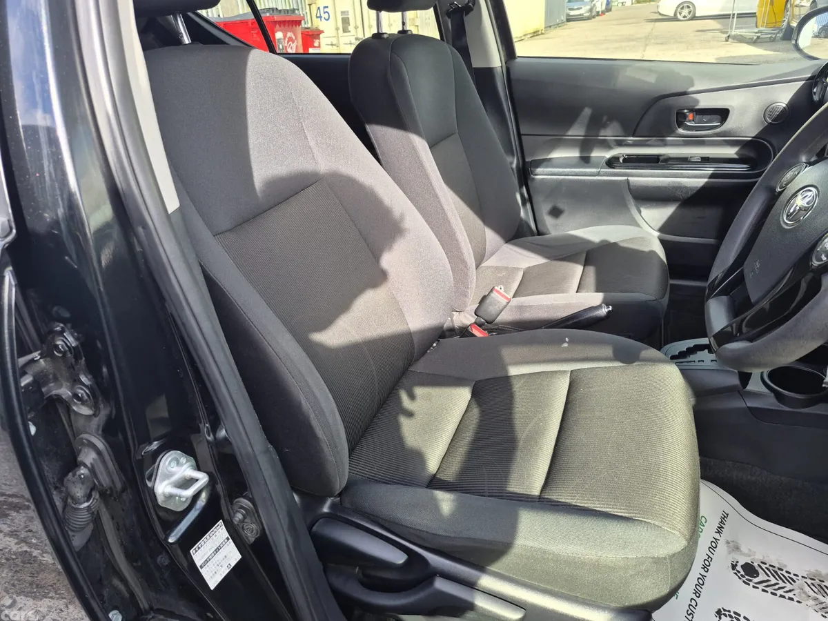Toyota Aqua Hatchback, Petrol Hybrid, 2016, Black