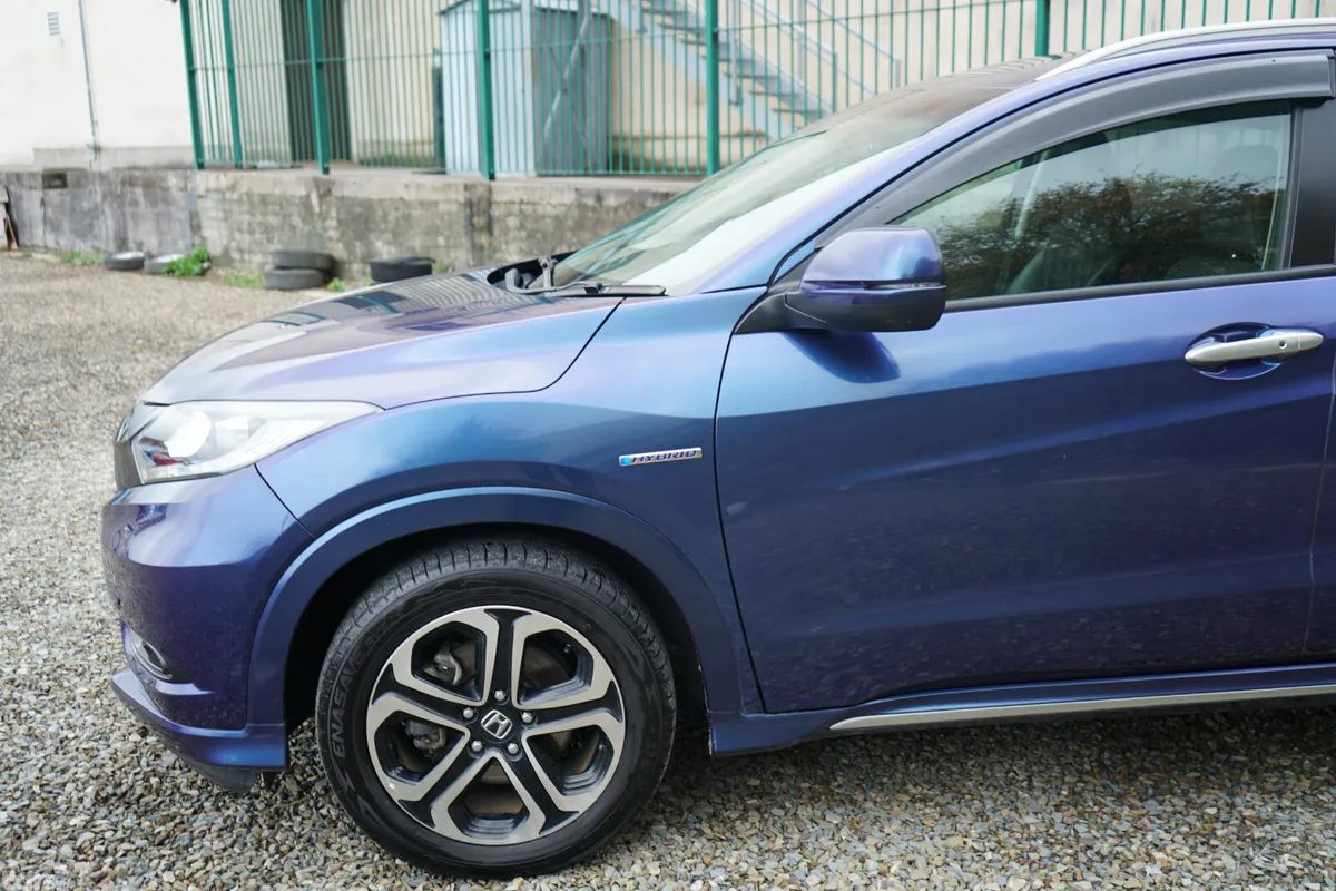 Honda Vezel SUV, Petrol Hybrid, 2016, Blue