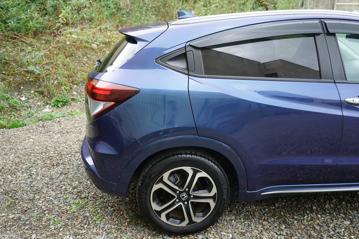 Honda Vezel SUV, Petrol Hybrid, 2016, Blue