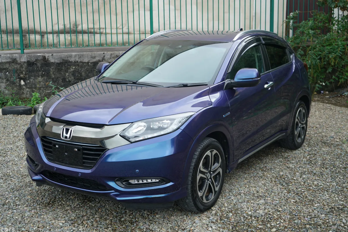 Honda Vezel SUV, Petrol Hybrid, 2016, Blue