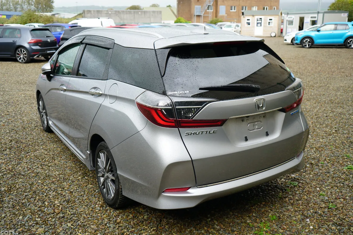 Honda Shuttle Estate, Petrol Hybrid, 2019, Silver