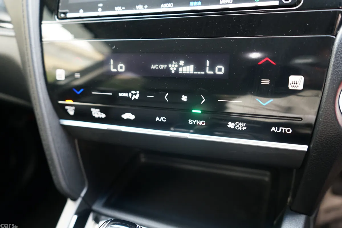 Honda Shuttle Estate, Petrol Hybrid, 2019, Silver