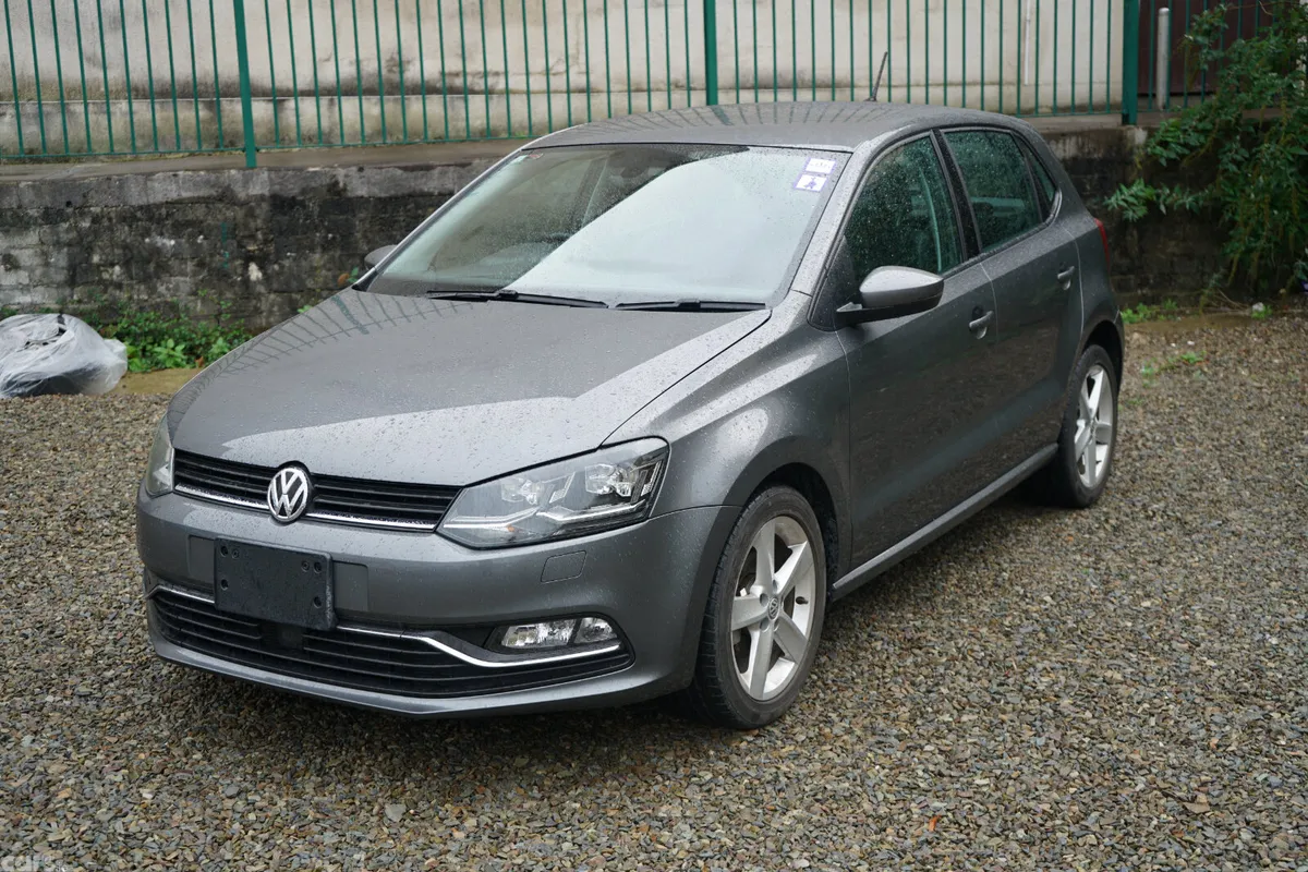 Volkswagen Polo Hatchback, Petrol, 2017, Grey