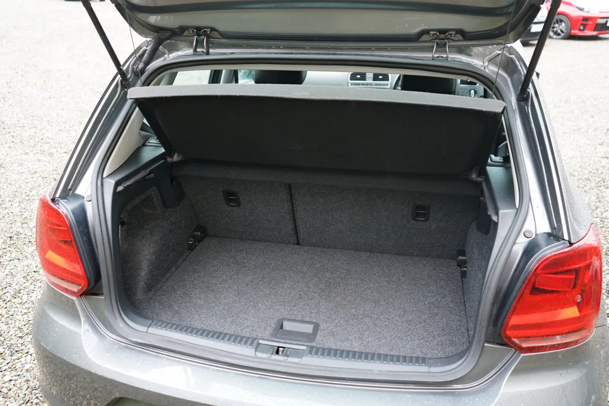 Volkswagen Polo Hatchback, Petrol, 2017, Grey