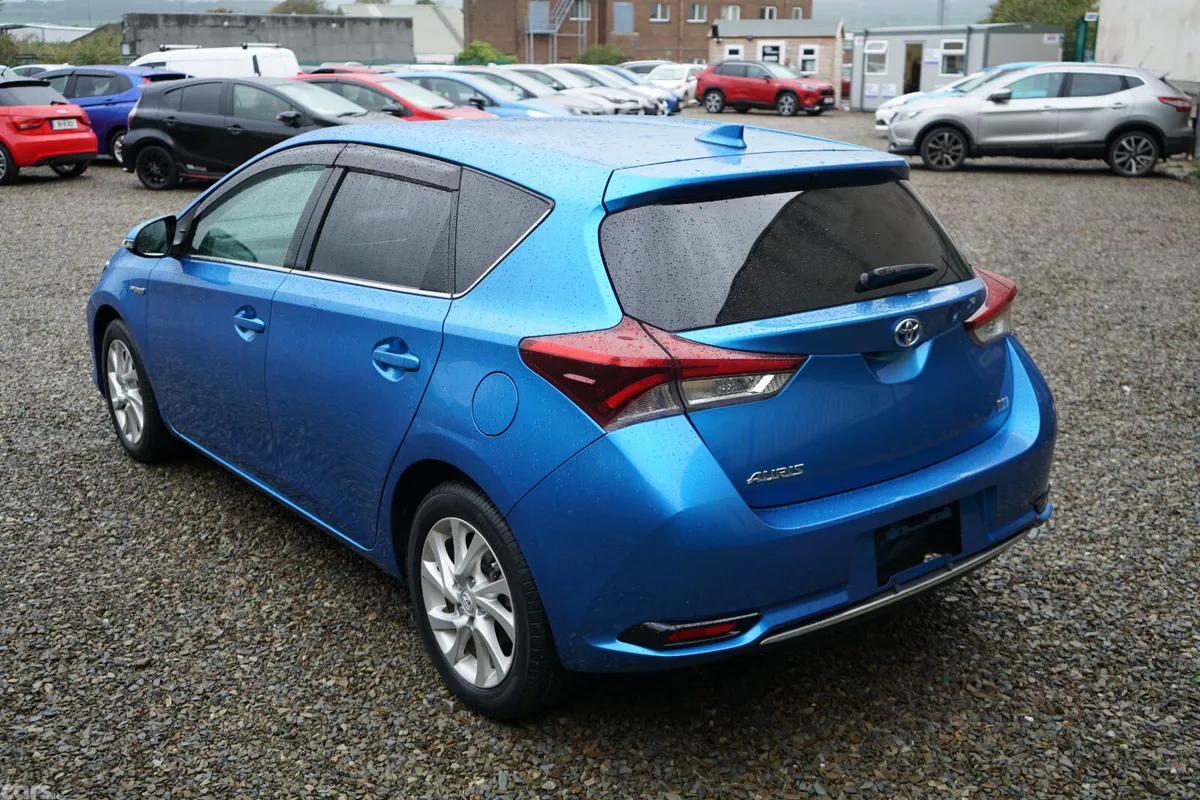 Toyota Auris Hatchback, Petrol Hybrid, 2017, Blue