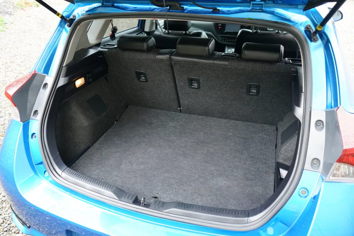 Toyota Auris Hatchback, Petrol Hybrid, 2017, Blue