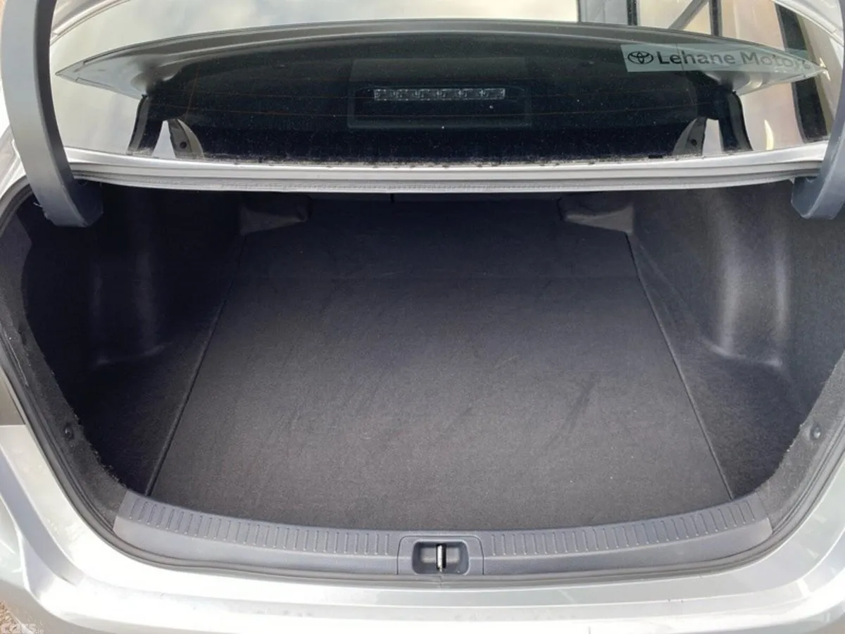 Toyota Corolla Saloon, Petrol Hybrid, 2023, Grey