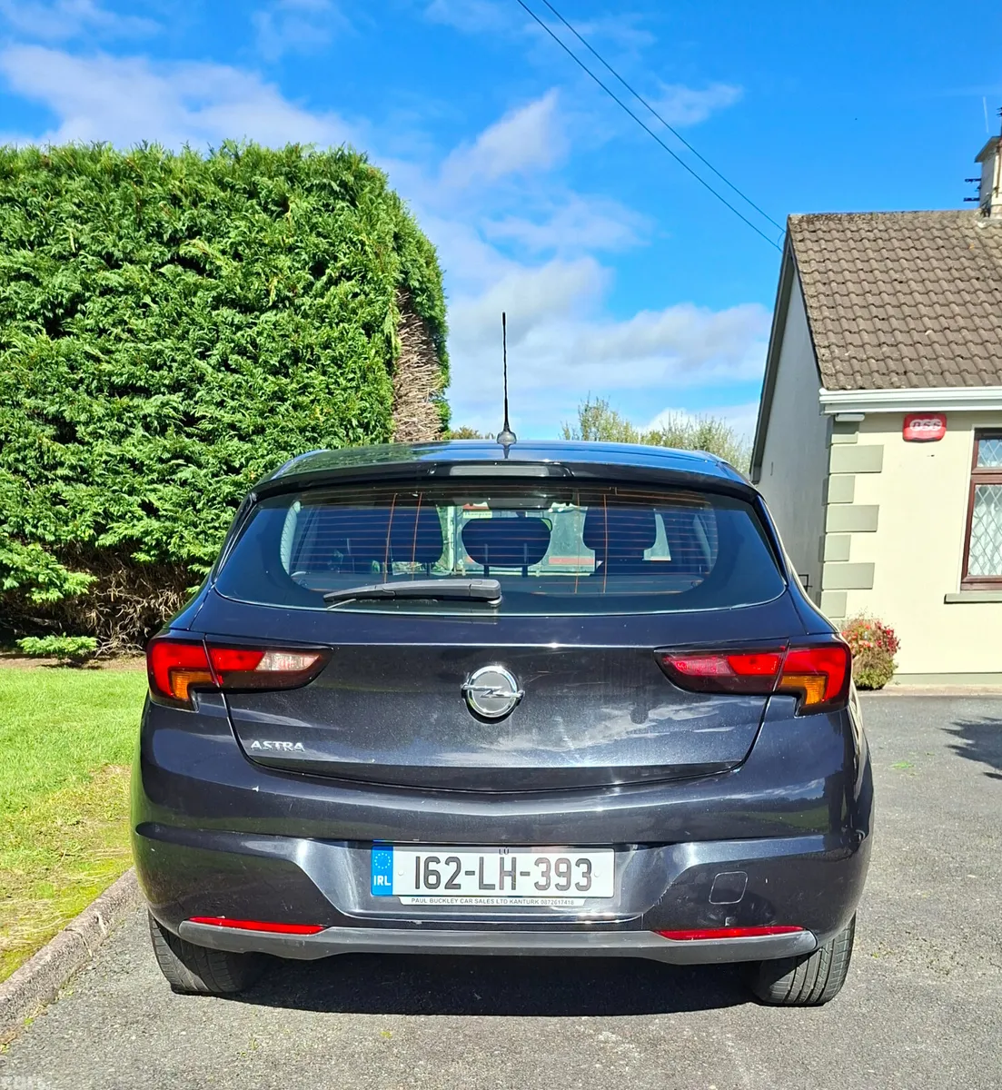 Opel Astra Hatchback, Petrol, 2016, Black