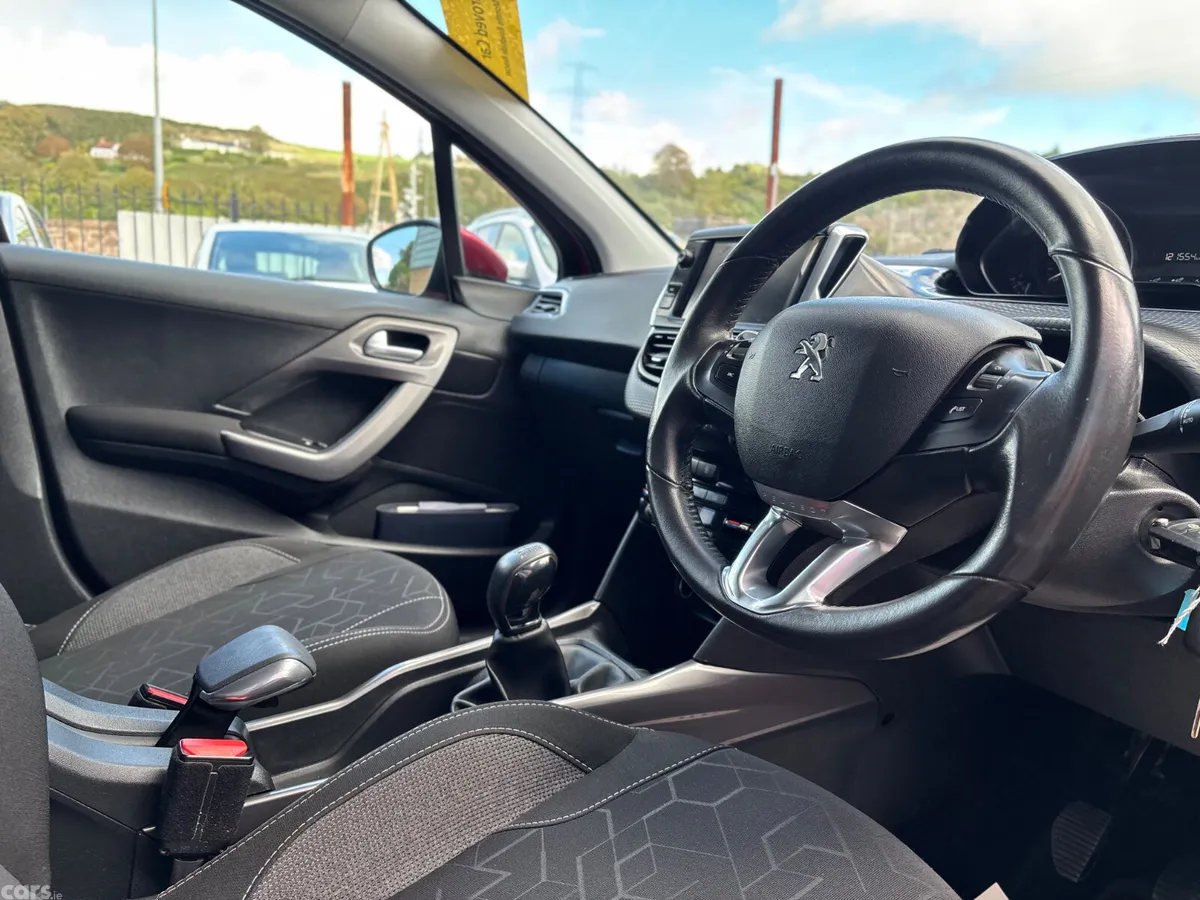 Peugeot 2008 Estate, Petrol, 2018, Red