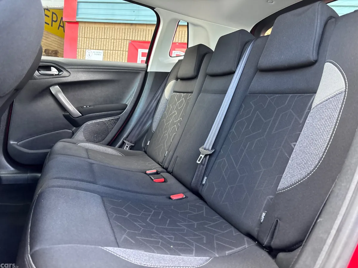Peugeot 2008 Estate, Petrol, 2018, Red