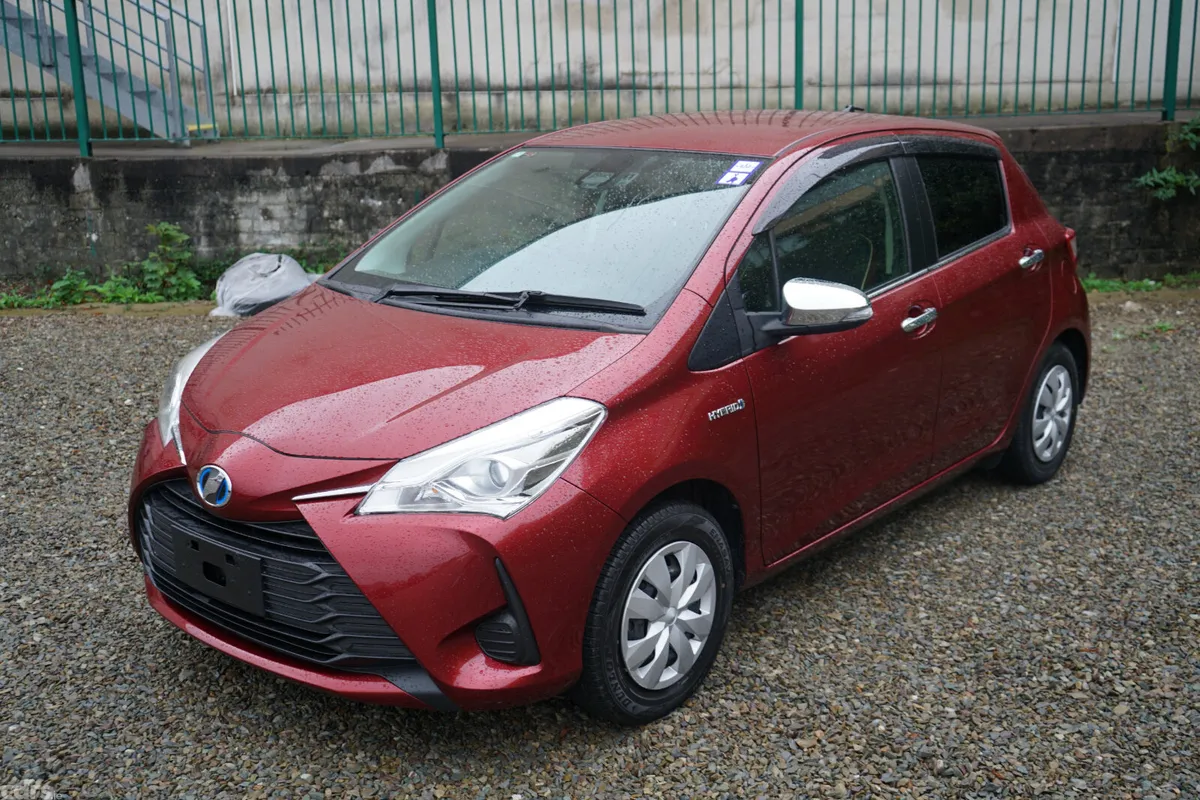 Toyota Vitz Hatchback, Petrol Hybrid, 2017, Red