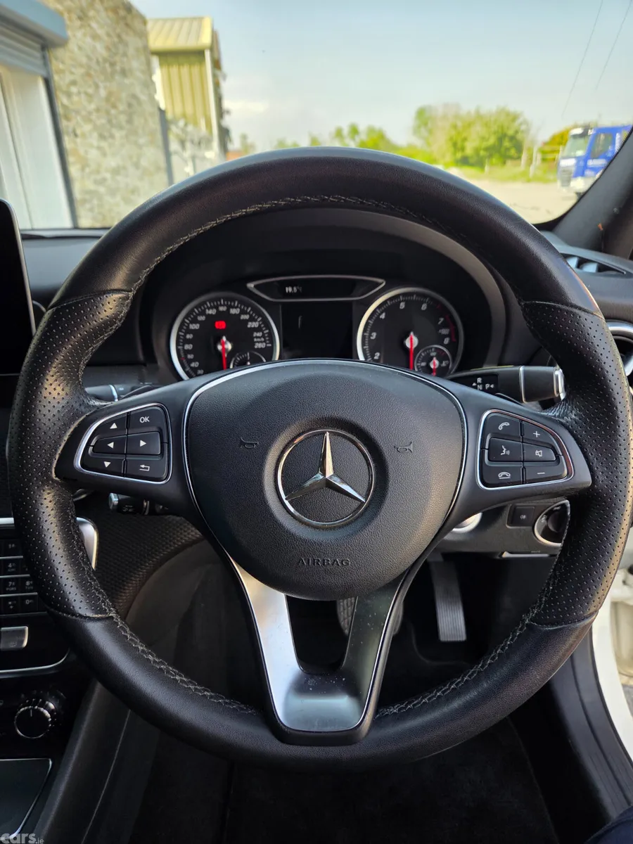 Mercedes-Benz A-Class Hatchback, Petrol, 2016, White
