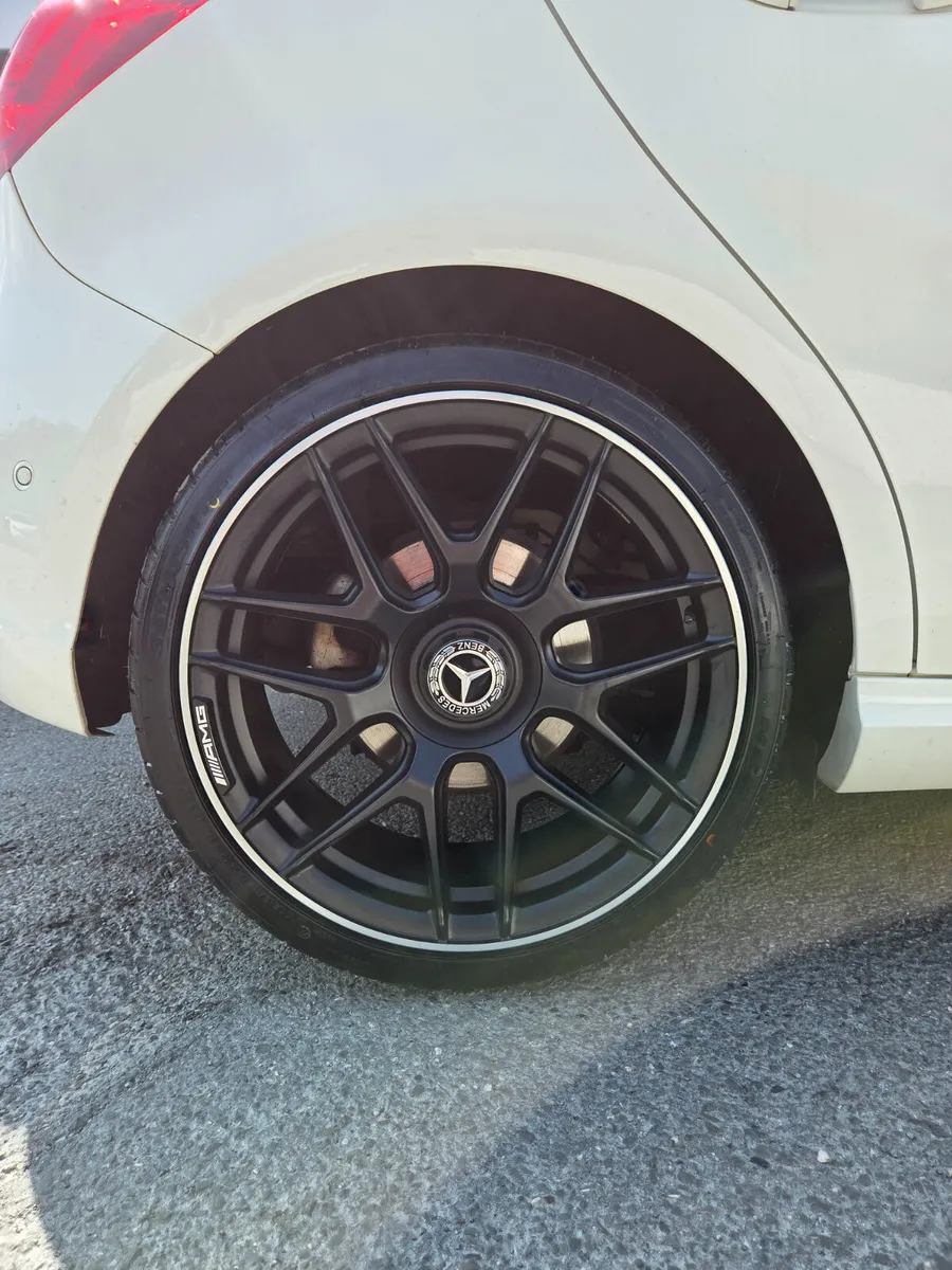 Mercedes-Benz A-Class Hatchback, Petrol, 2016, White