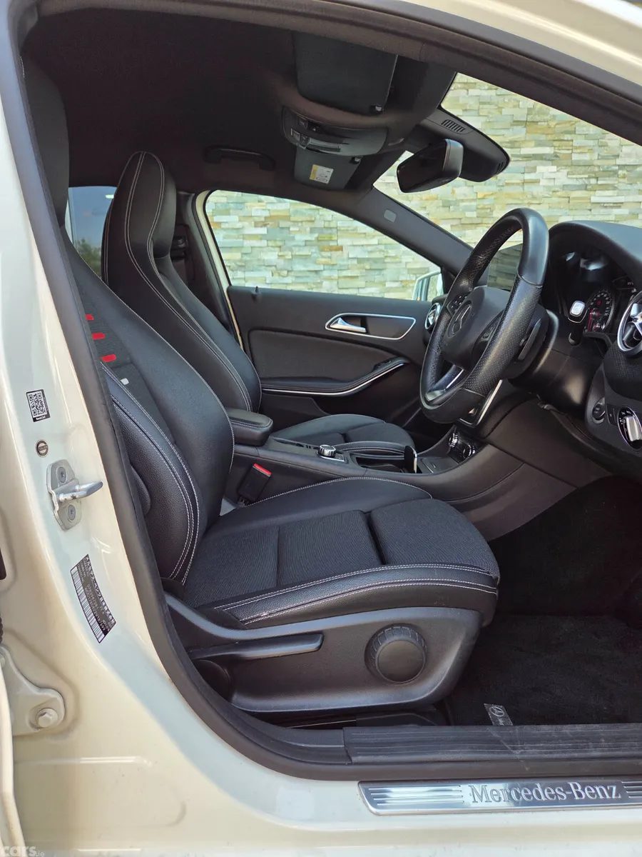 Mercedes-Benz A-Class Hatchback, Petrol, 2016, White
