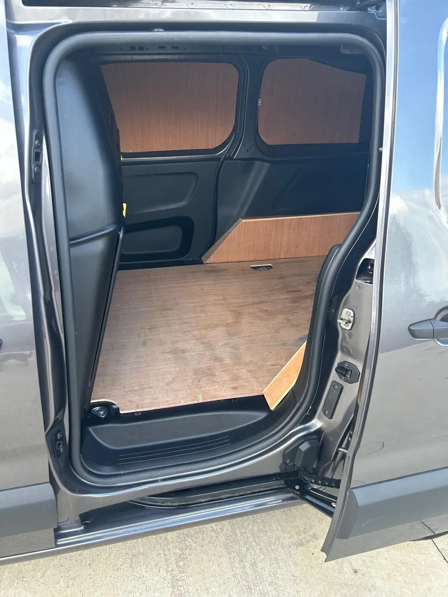 Citroen Berlingo MPV, Diesel, 2023, Grey