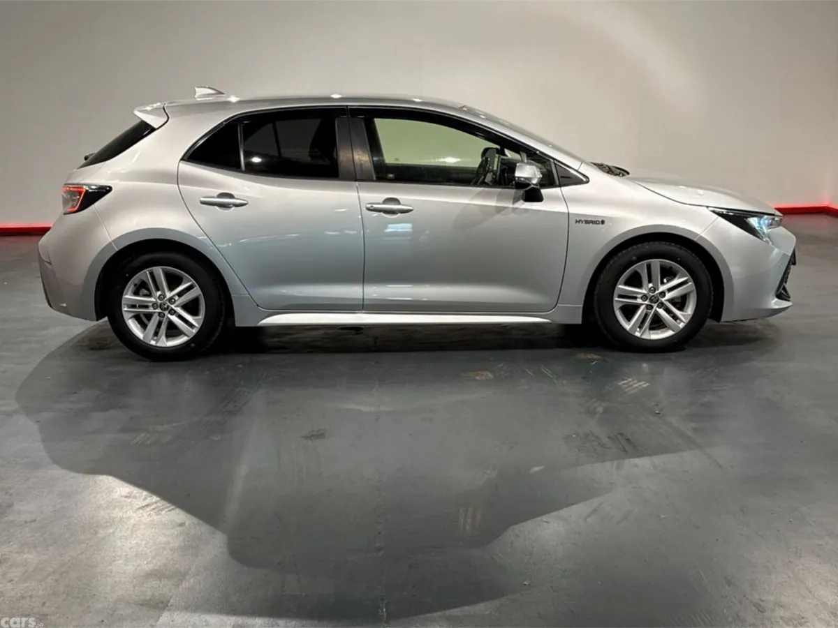 Toyota Corolla Hatchback, Petrol Hybrid, 2019, Silver
