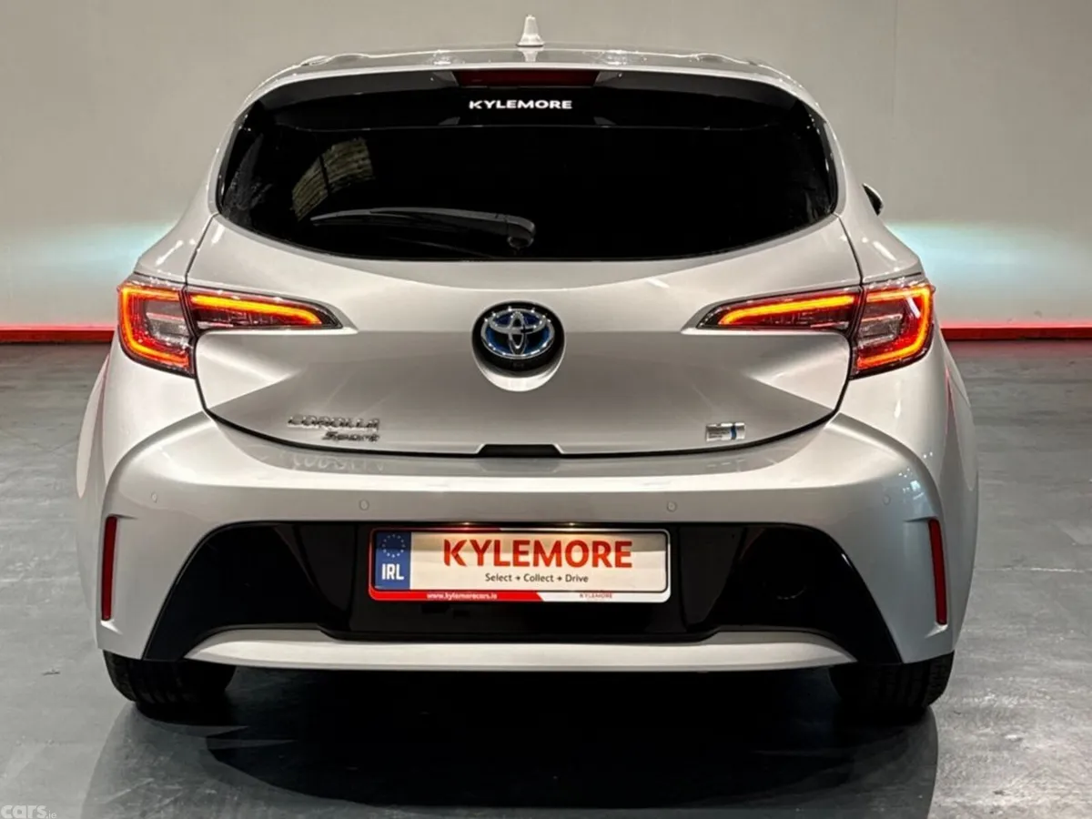 Toyota Corolla Hatchback, Petrol Hybrid, 2019, Silver