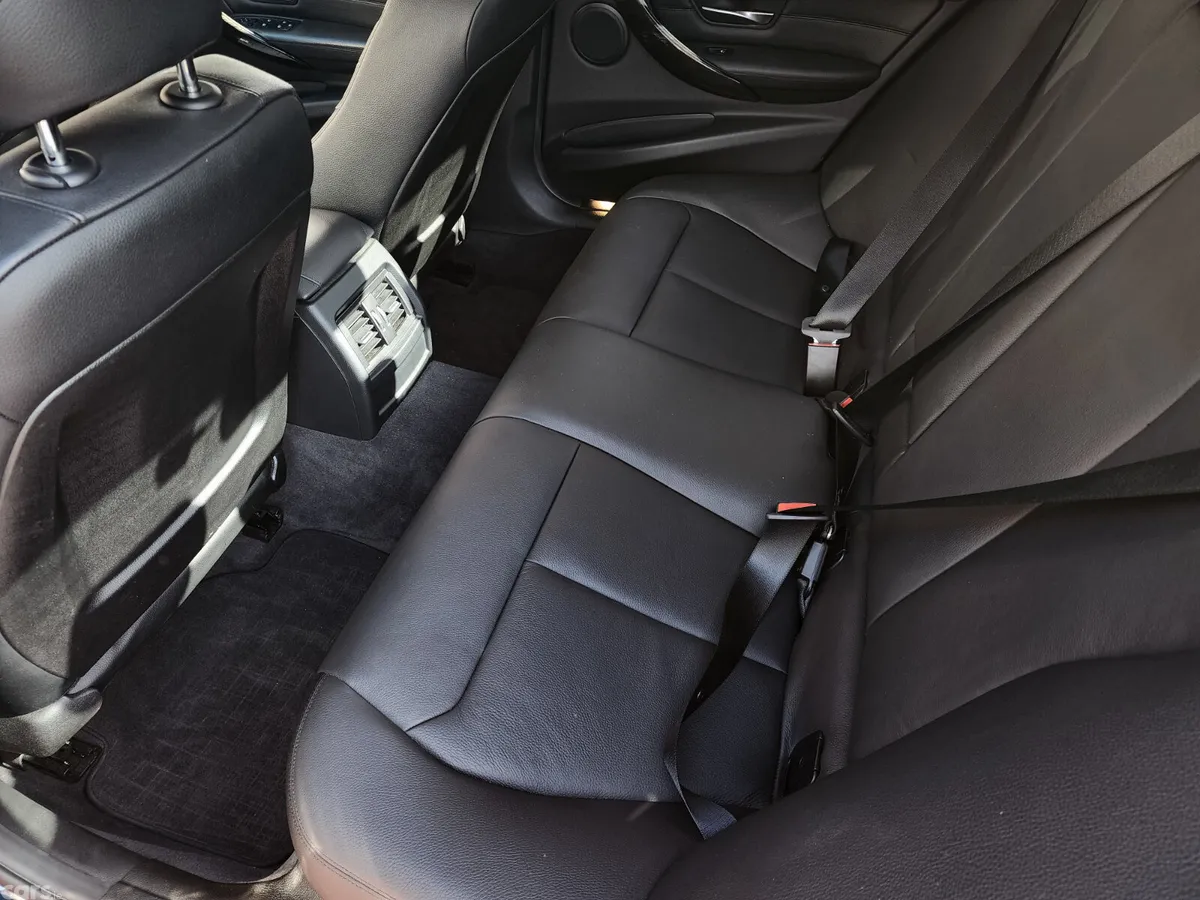 BMW 3-Series Saloon, Petrol, 2015, Blue