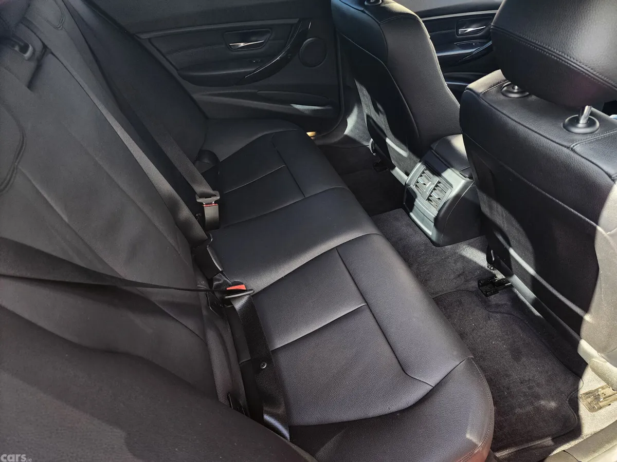 BMW 3-Series Saloon, Petrol, 2015, Blue