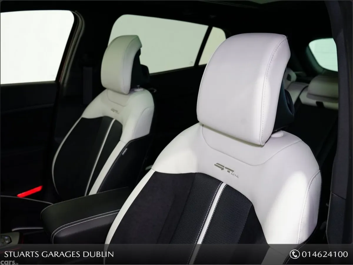 Kia Sportage SUV, Petrol Hybrid, 2027, Red