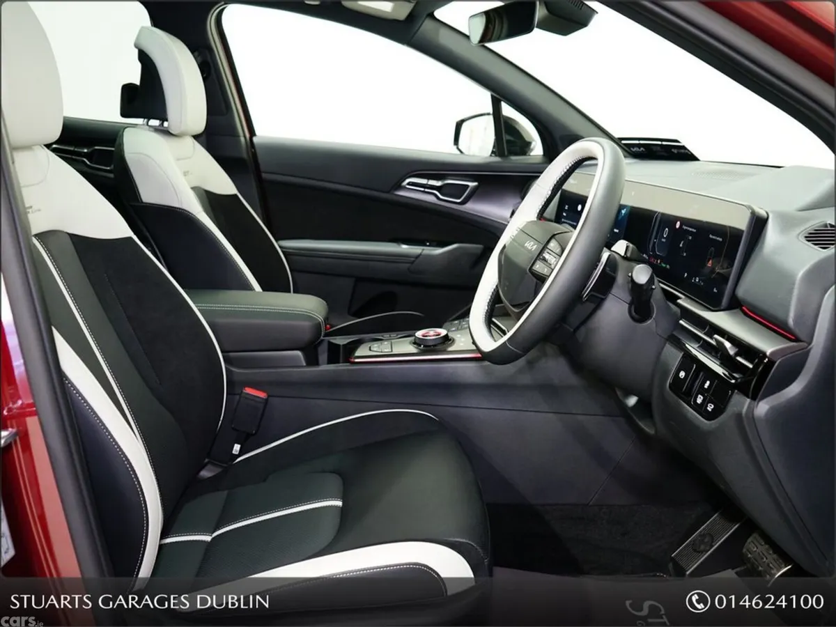 Kia Sportage SUV, Petrol Hybrid, 2027, Red