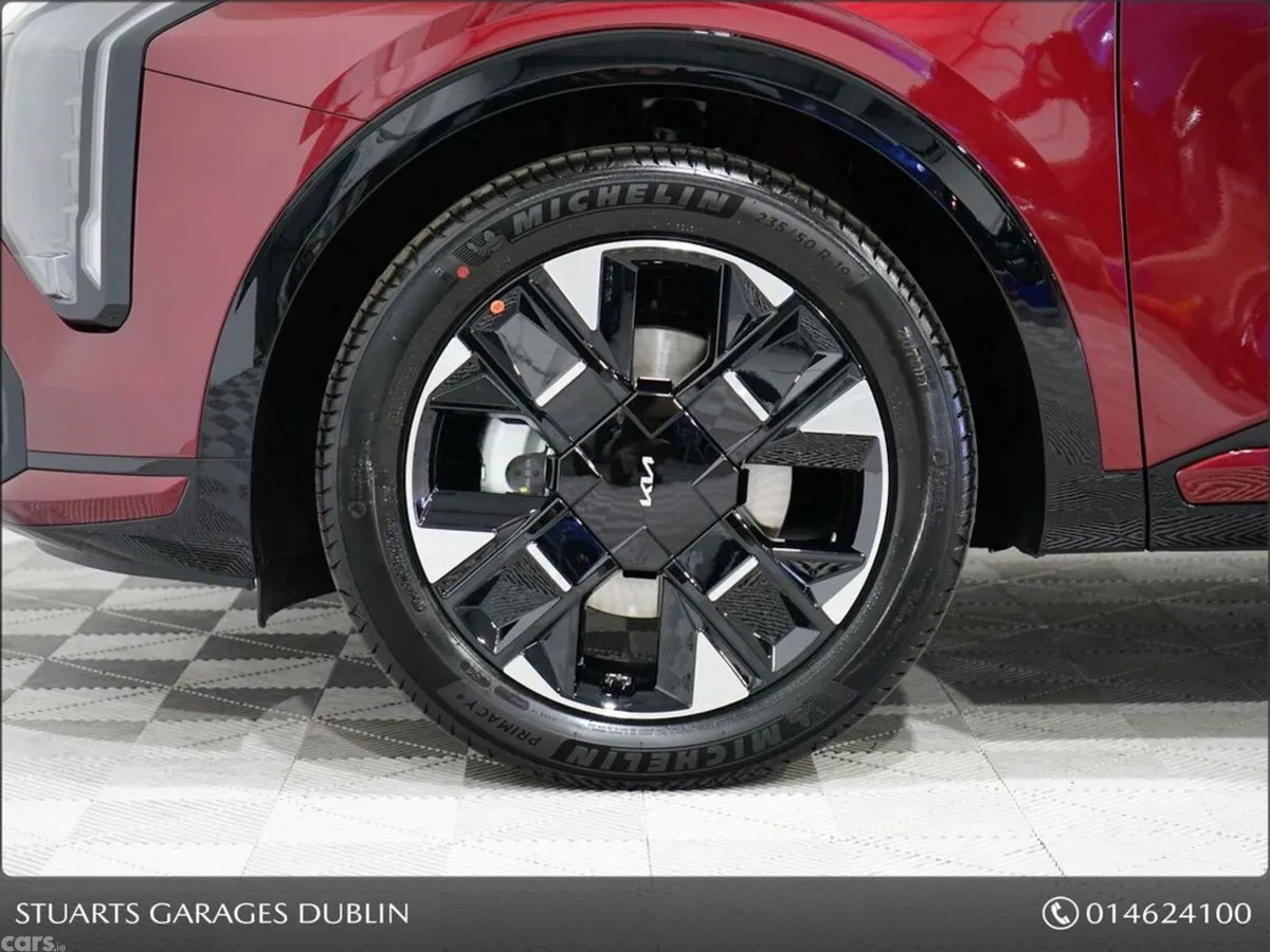 Kia Sportage SUV, Petrol Hybrid, 2027, Red