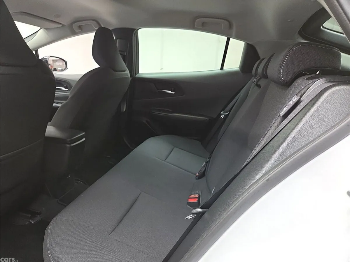 Toyota Prius Hatchback, Petrol Hybrid, 2024, White