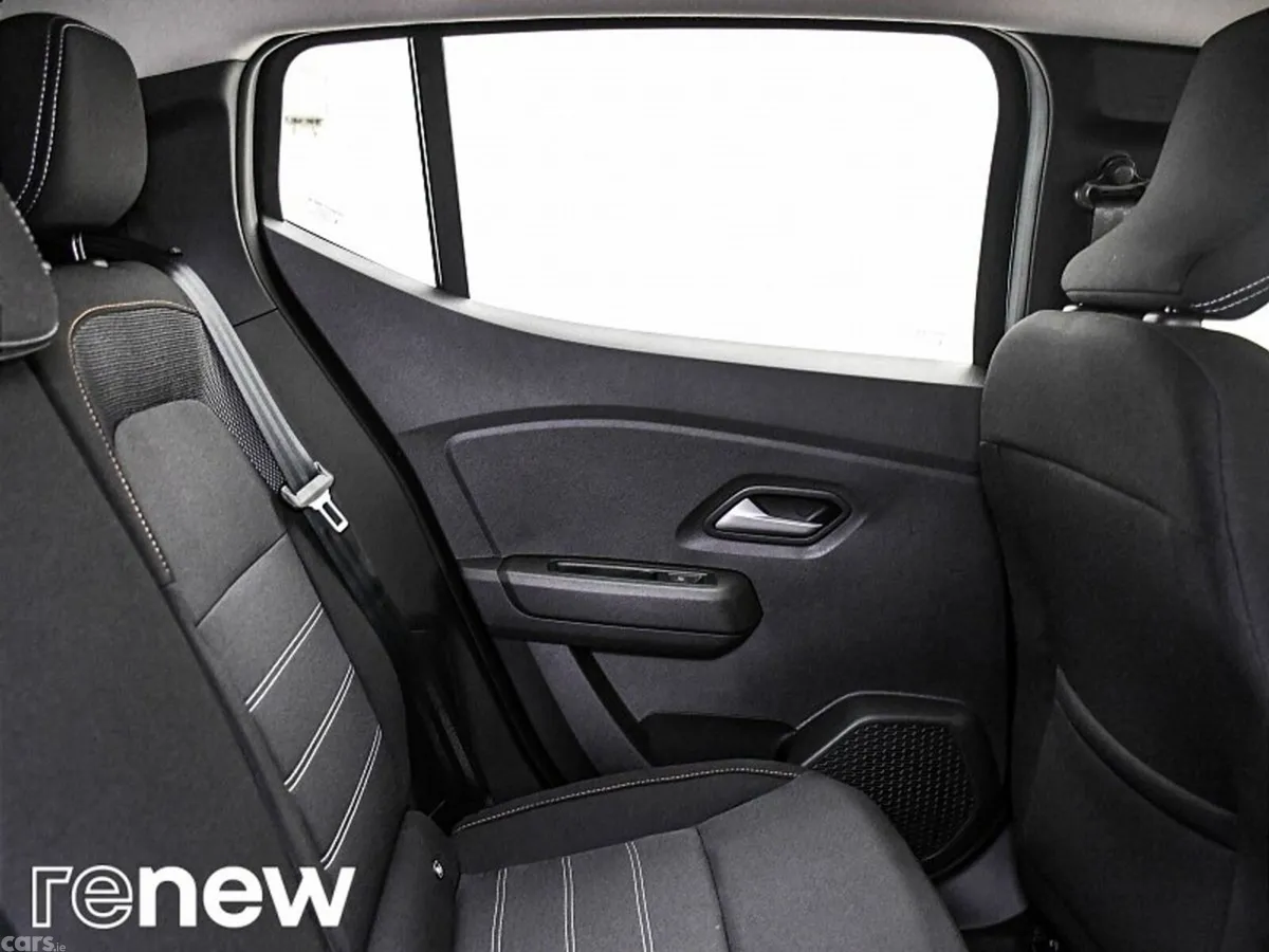 Dacia Sandero Stepway SUV, Petrol, 2024, Black