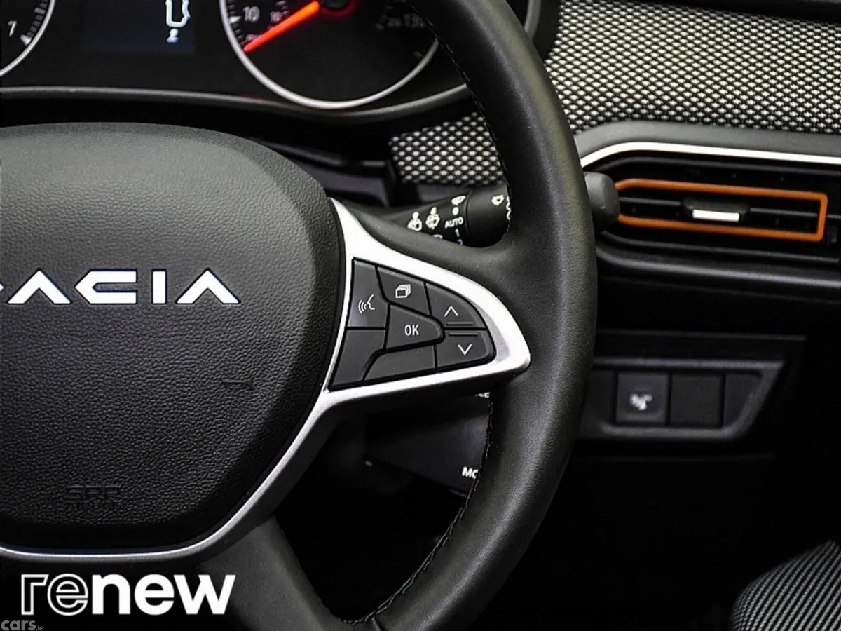 Dacia Sandero Stepway SUV, Petrol, 2024, Black