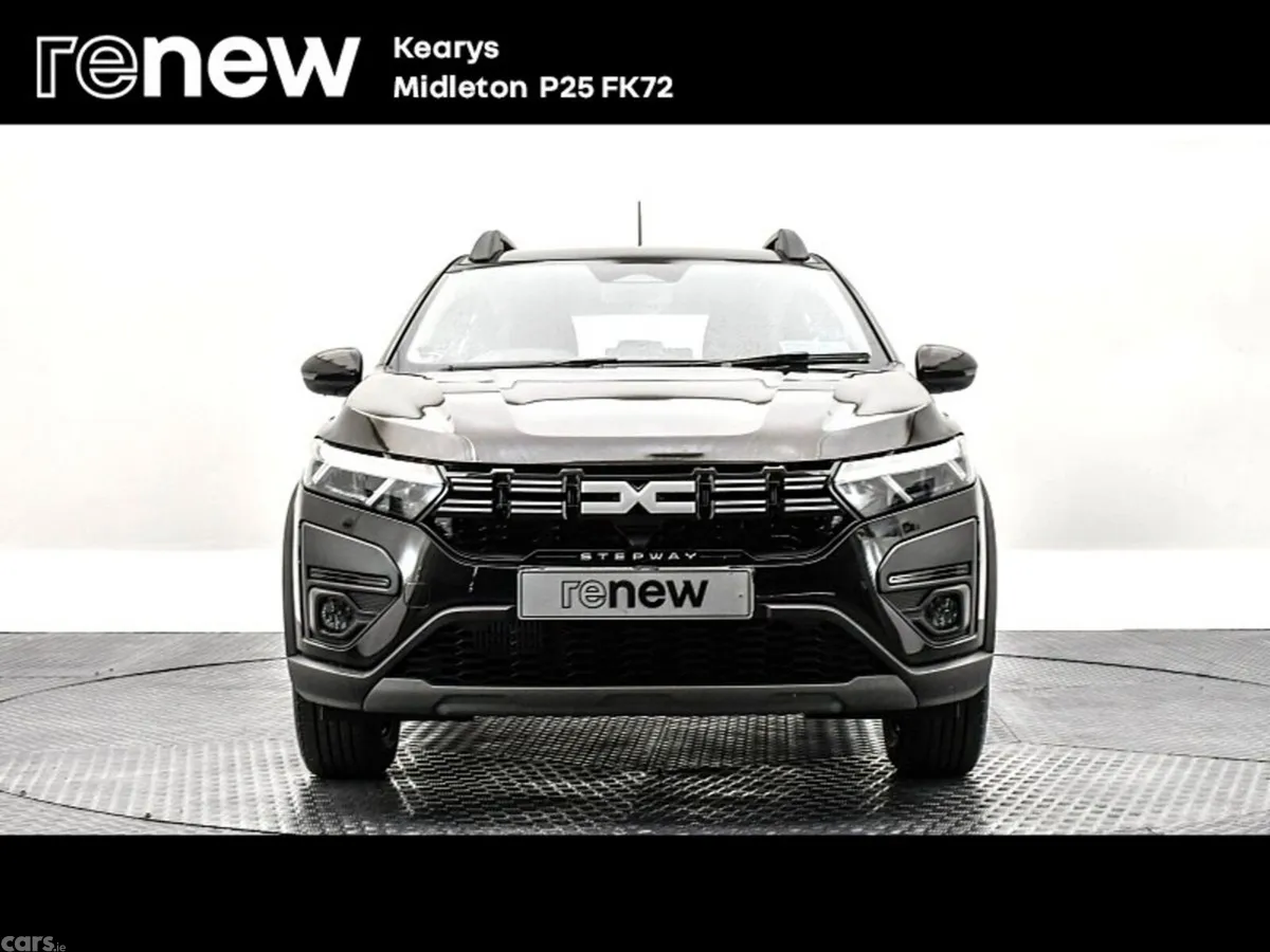 Dacia Sandero Stepway SUV, Petrol, 2024, Black