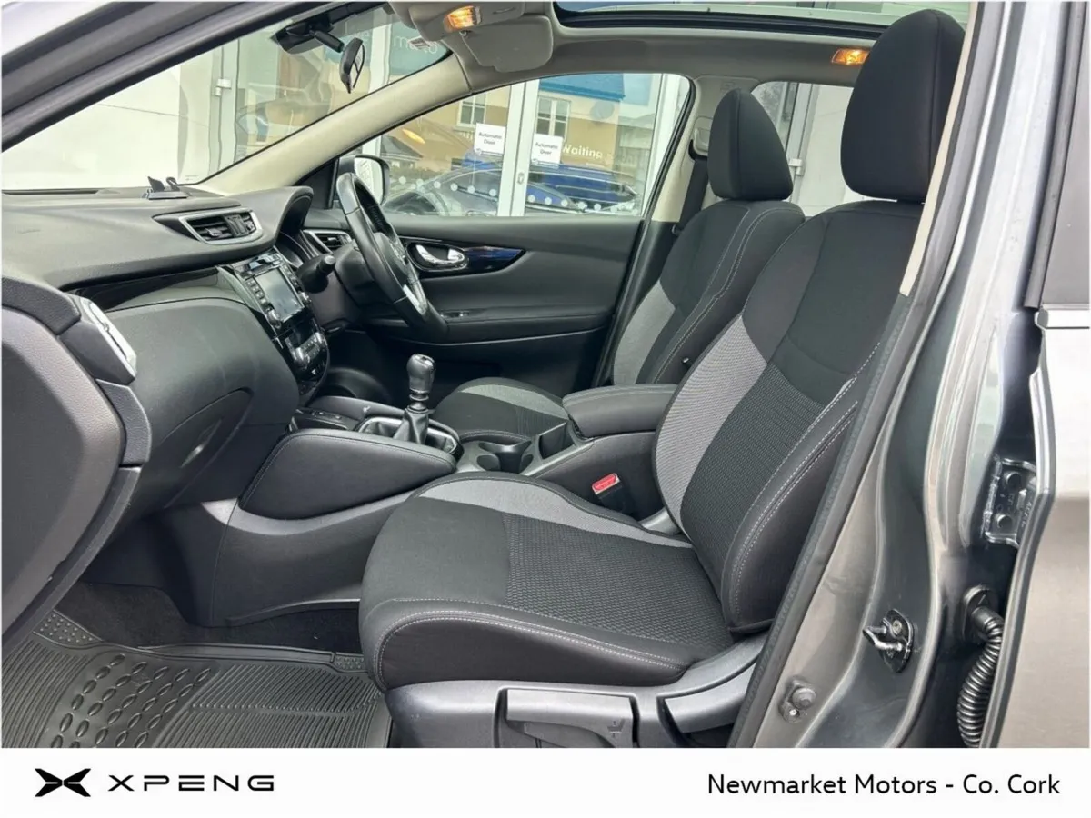 Nissan Qashqai SUV, Diesel, 2019, Grey