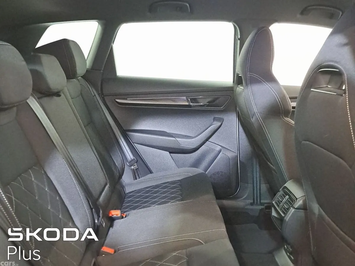 Skoda Karoq Estate, Diesel, 2024, Silver