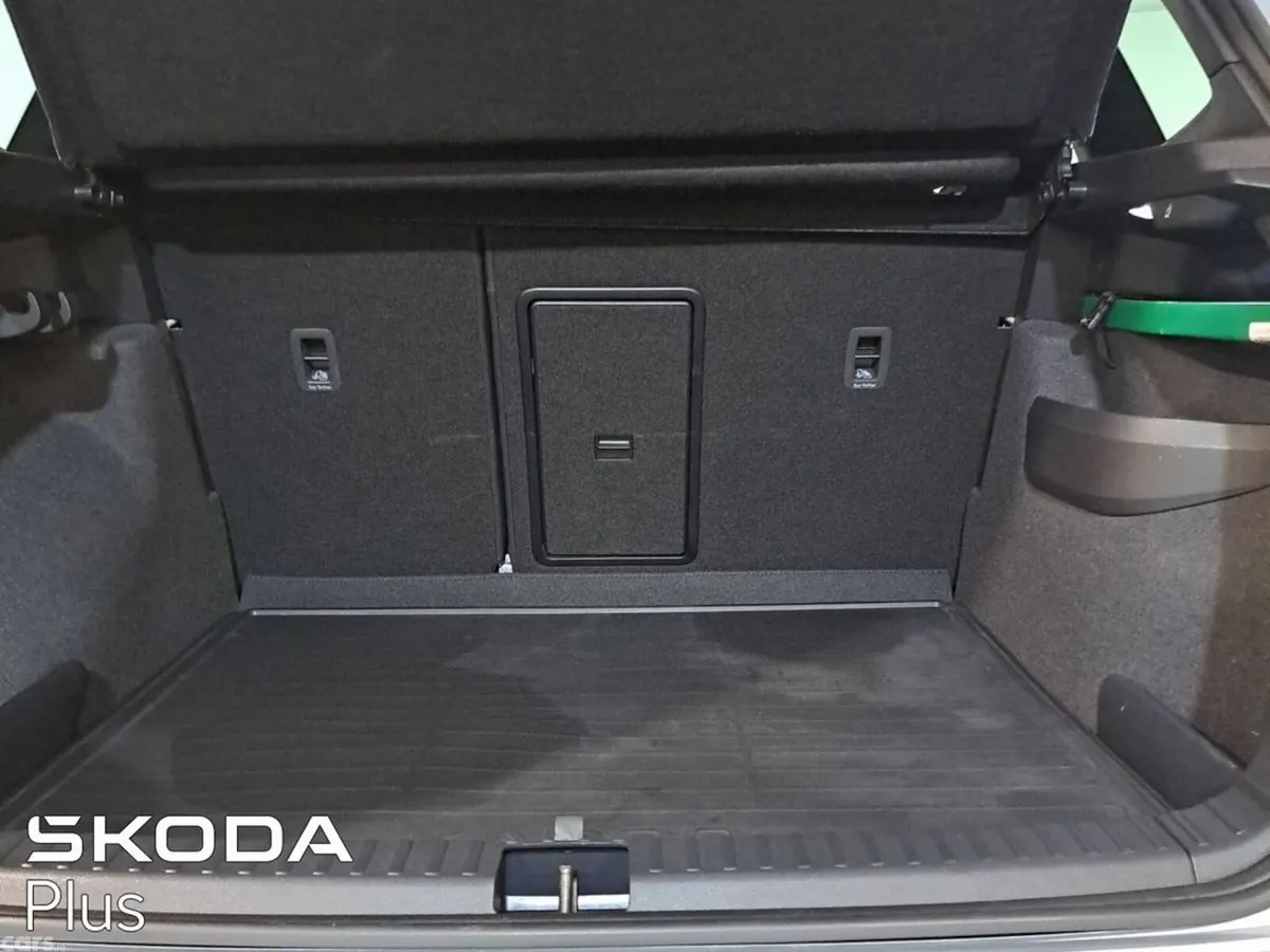 Skoda Karoq Estate, Diesel, 2024, Silver