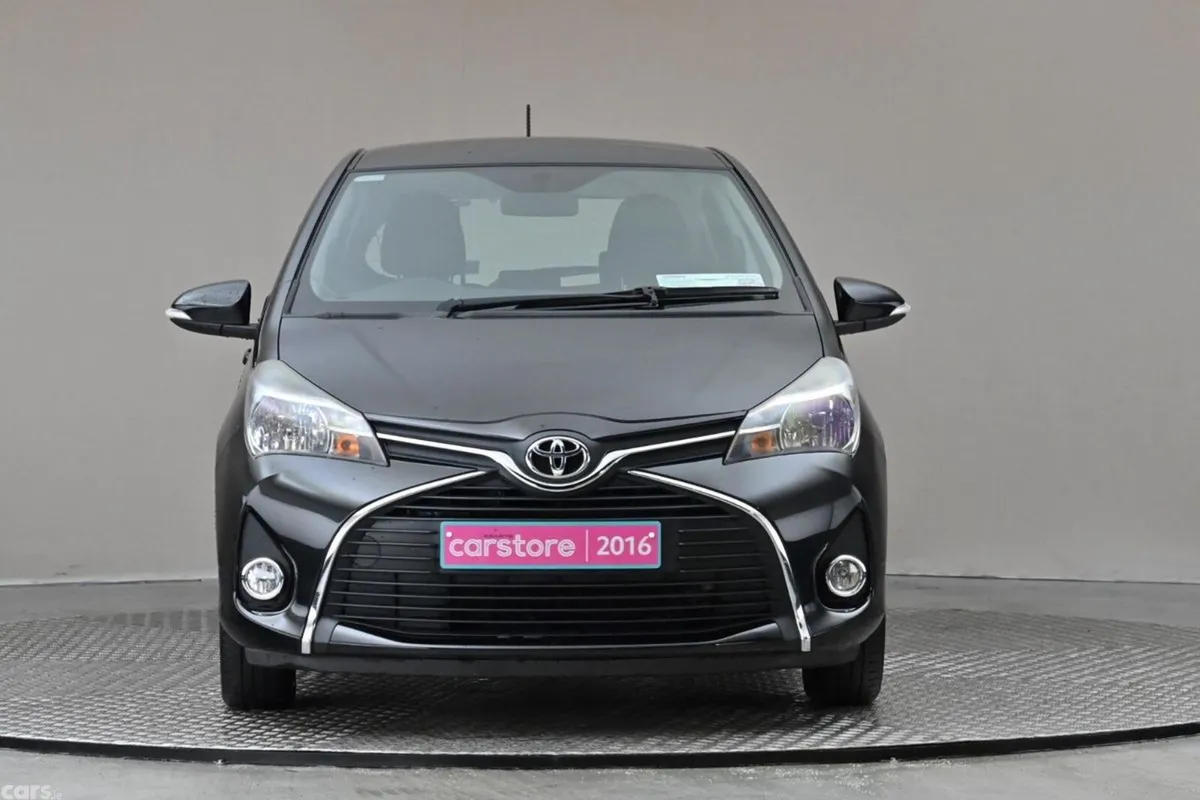 Toyota Yaris Hatchback, Petrol, 2016, Black