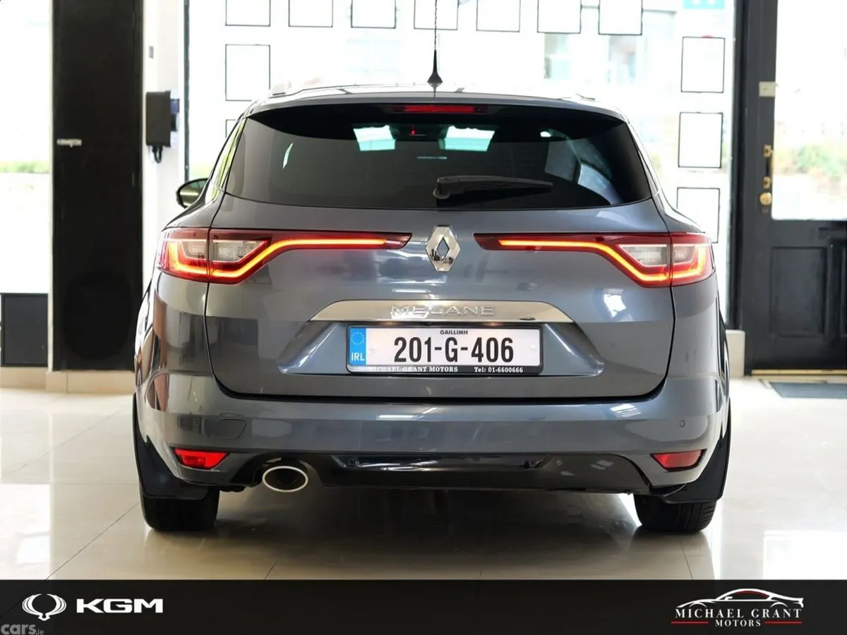 Renault Megane Estate, Petrol, 2020, Grey