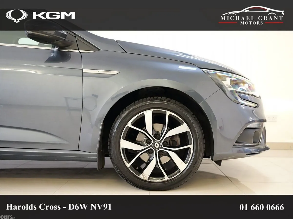 Renault Megane Estate, Petrol, 2020, Grey