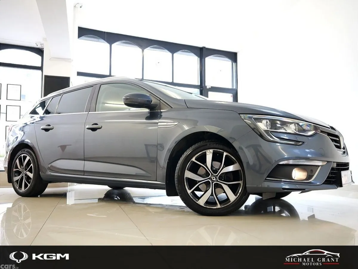 Renault Megane Estate, Petrol, 2020, Grey