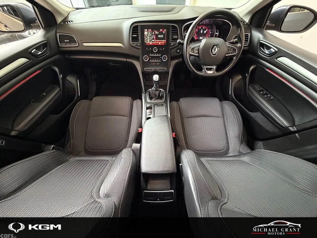 Renault Megane Estate, Petrol, 2020, Grey