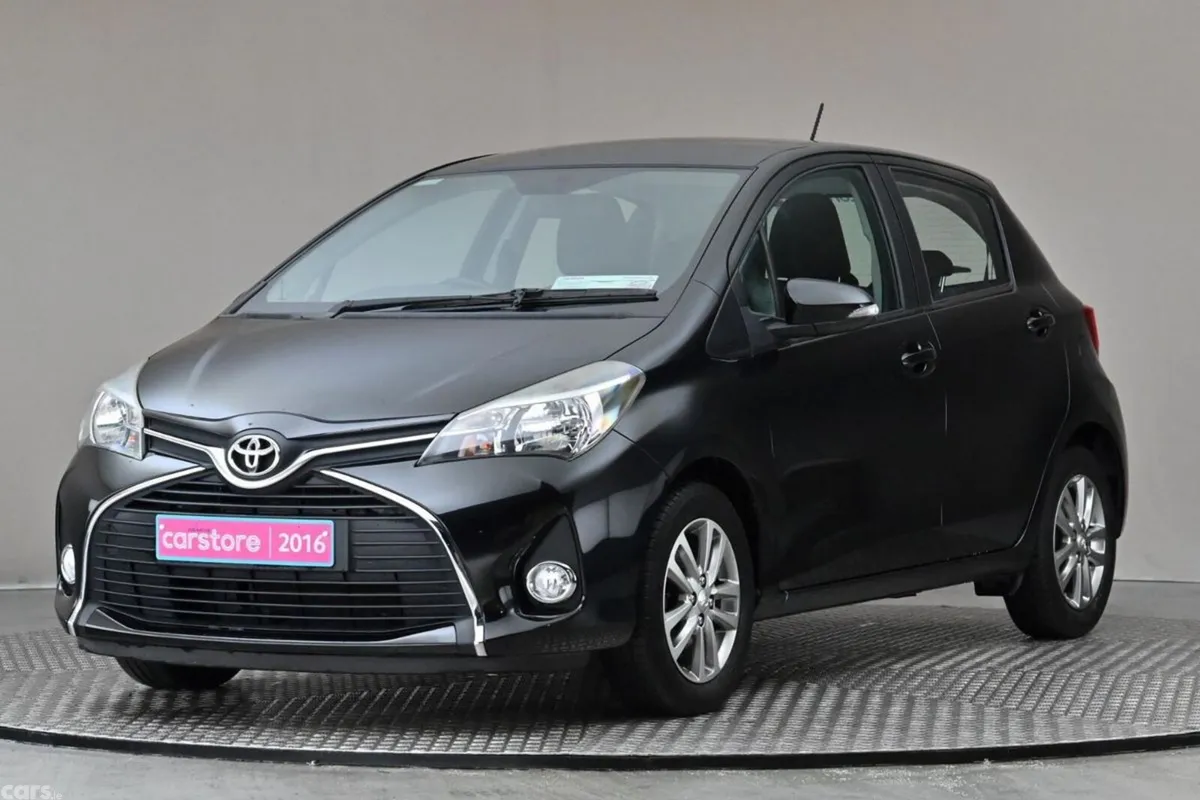 Toyota Yaris Hatchback, Petrol, 2016, Black