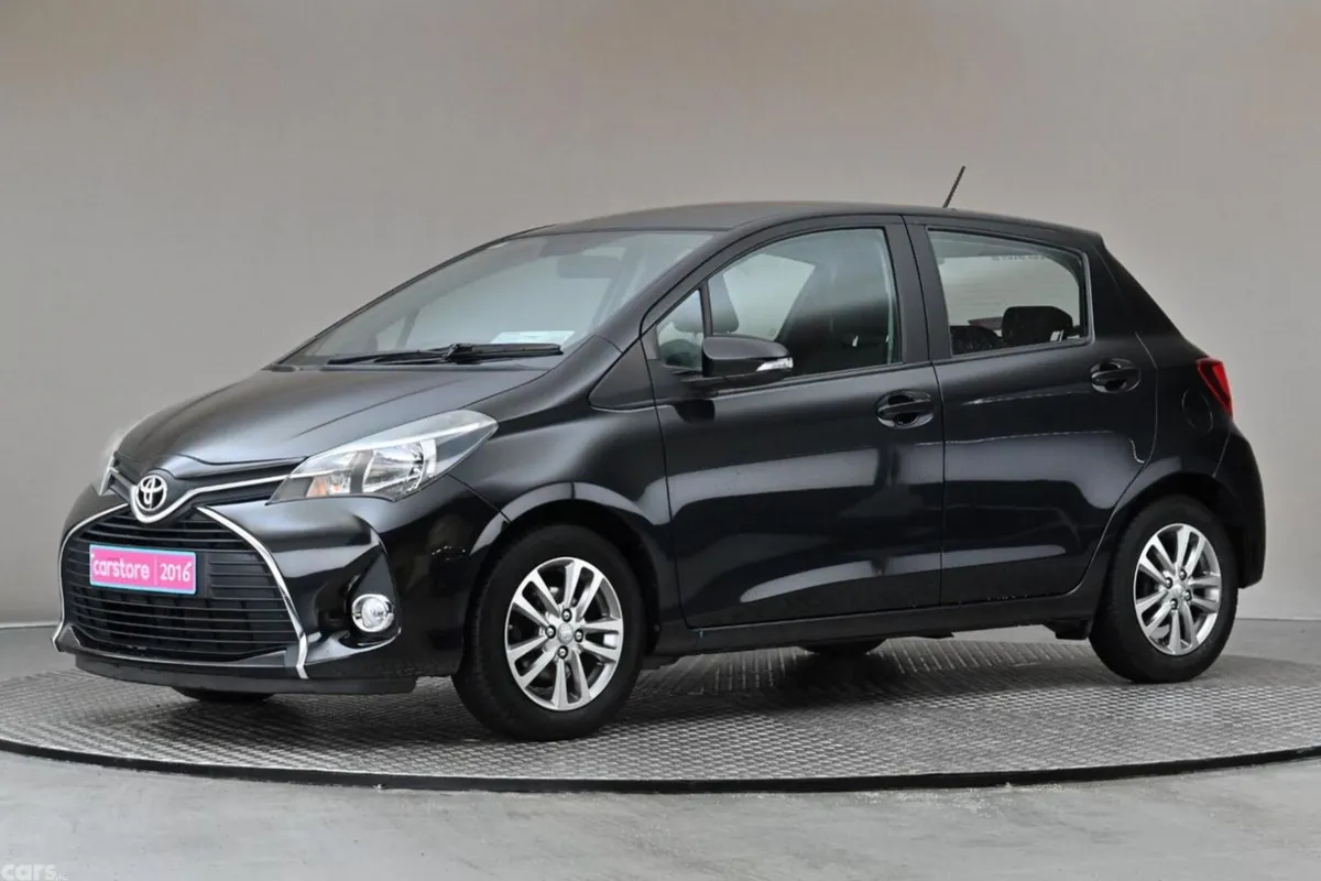 Toyota Yaris Hatchback, Petrol, 2016, Black