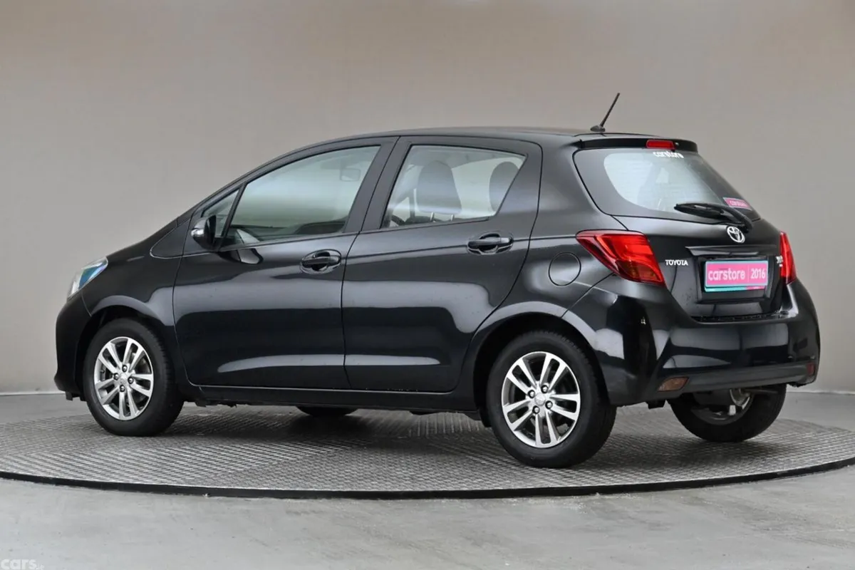 Toyota Yaris Hatchback, Petrol, 2016, Black