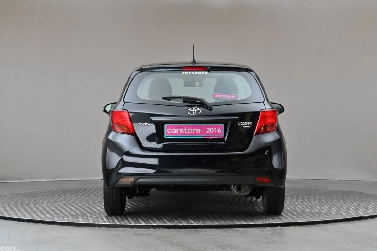 Toyota Yaris Hatchback, Petrol, 2016, Black