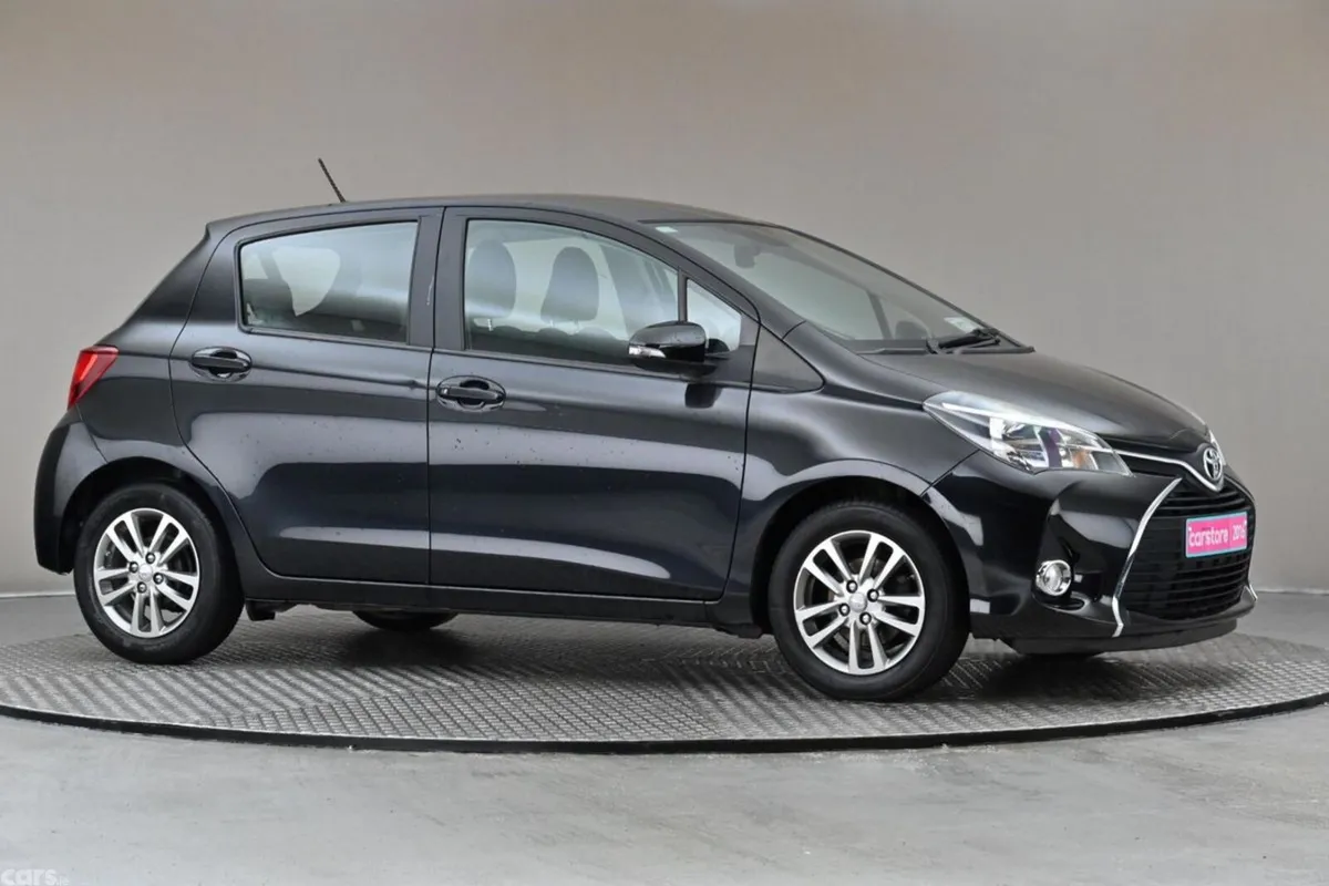Toyota Yaris Hatchback, Petrol, 2016, Black