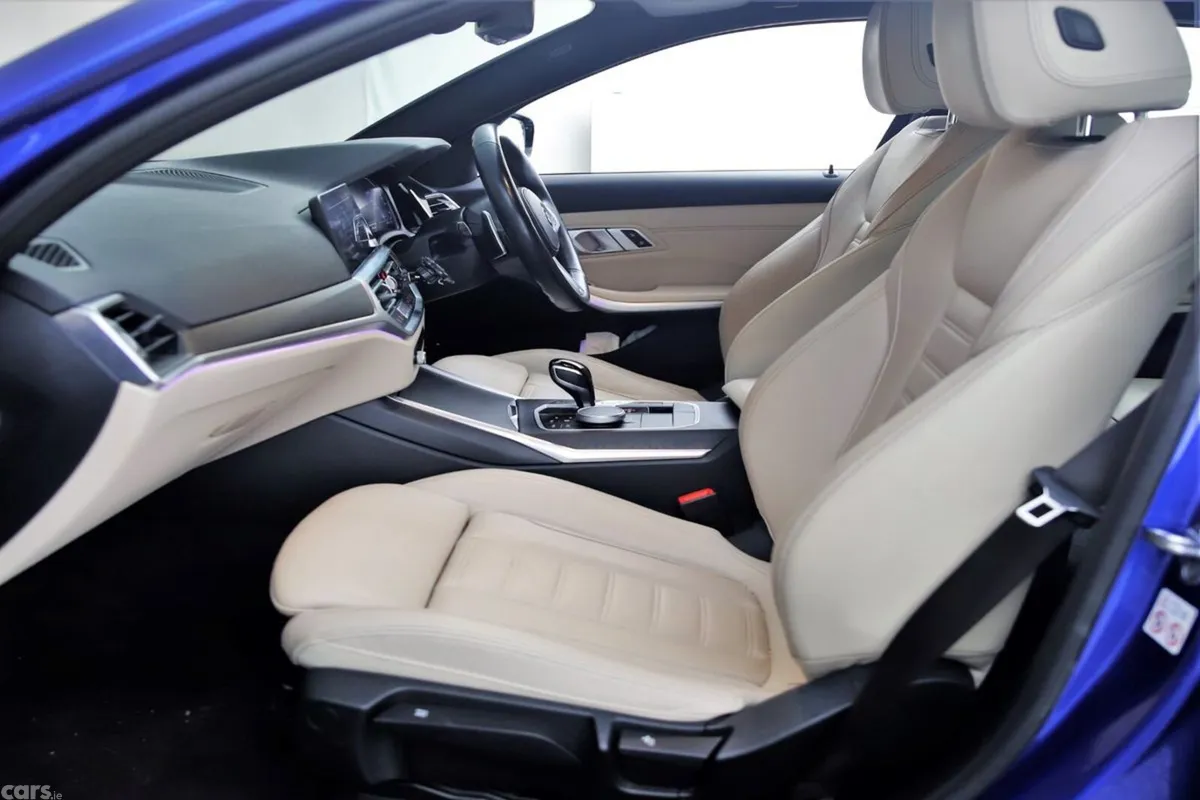 BMW 3-Series Estate, Petrol Plug-in Hybrid, 2022, Blue
