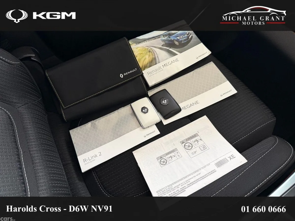 Renault Megane Estate, Petrol, 2020, Grey