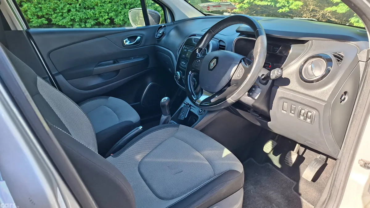 Renault Captur Hatchback, Diesel, 2017, Grey